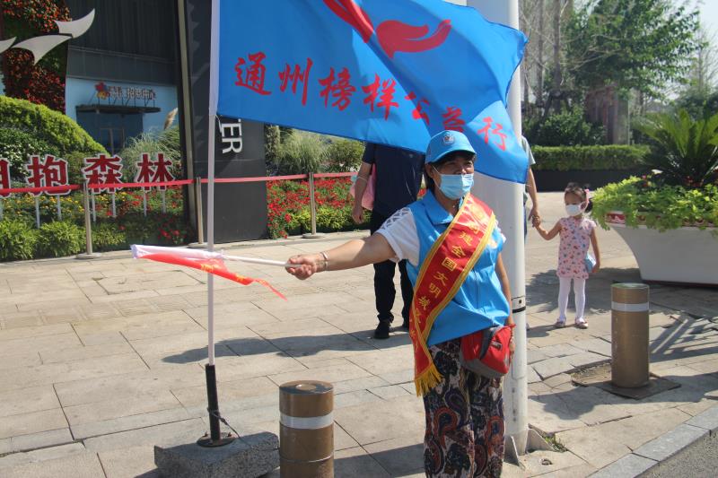 <strong>五彩美女操逼视频。</strong>